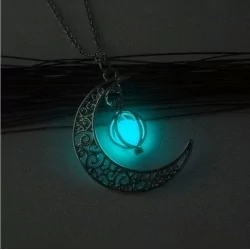 Collier lune luminescente pendentif plaqué argent - Magie Kali - Boutique ésotérique, spiritisme et occultisme en ligne