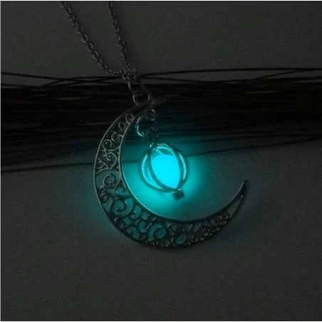 Collier lune luminescente pendentif plaqué argent - Magie Kali - Boutique ésotérique, spiritisme et occultisme en ligne